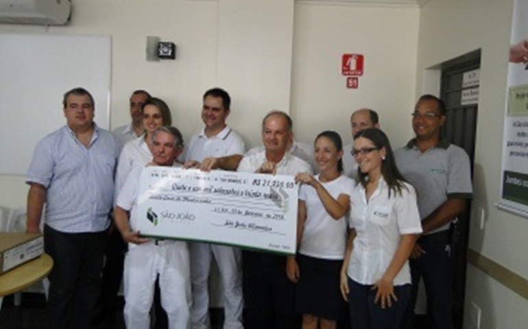Pediatria da Santa Casa de Santa Cruz recebe doação de R$ 21 mil
