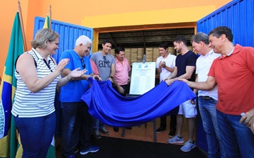 Prefeito Lucas Pocay inaugura revitalização do anexo poliesportivo no Monstrinho